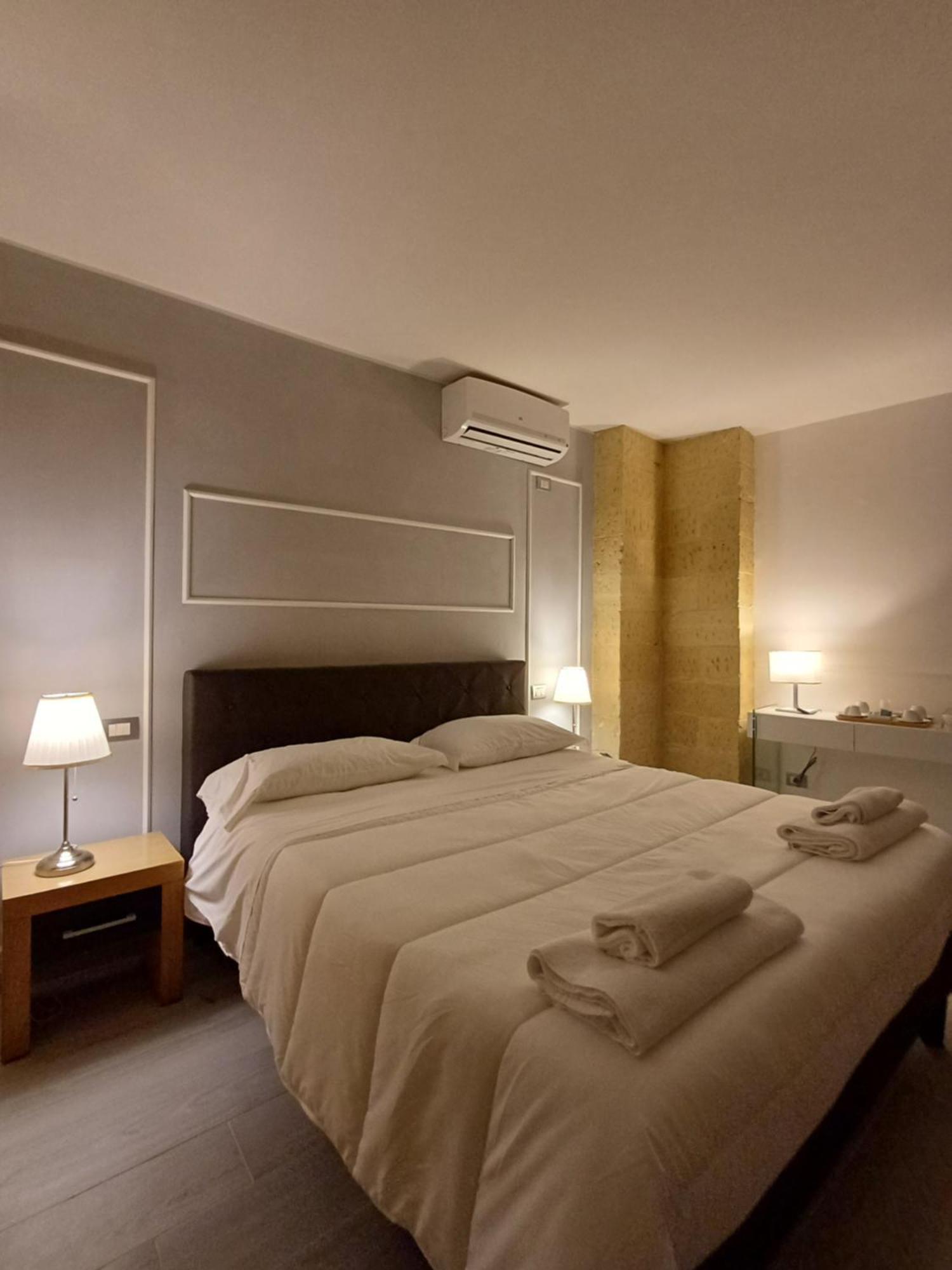 ليتشي Bed & Breakfast Idomeneo 63 المظهر الخارجي الصورة